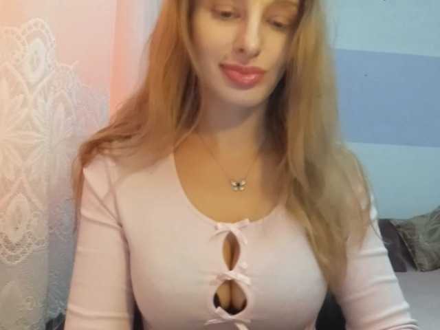 MarilynShow's BongaCams show and profile