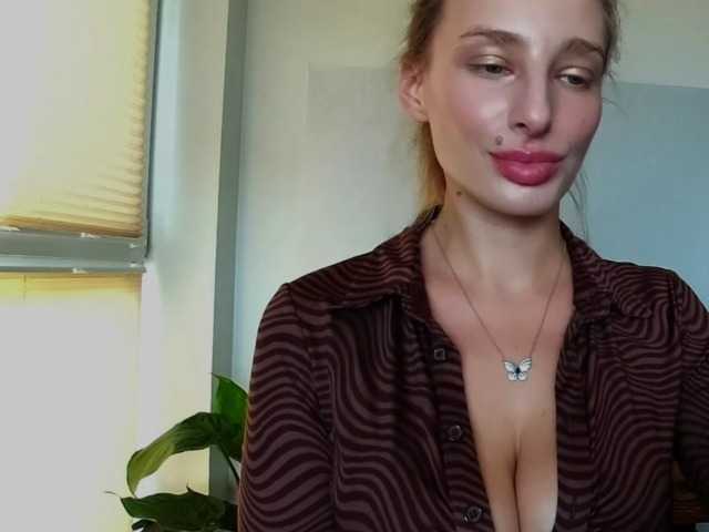 MarilynShow's BongaCams show and profile