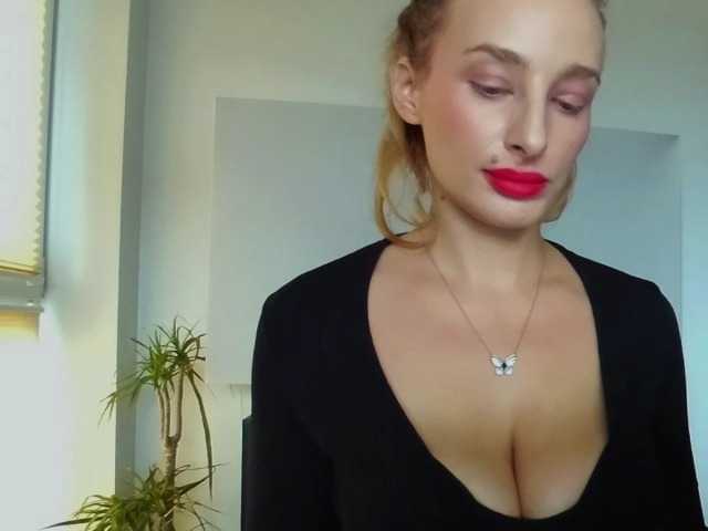 MarilynShow's BongaCams show and profile