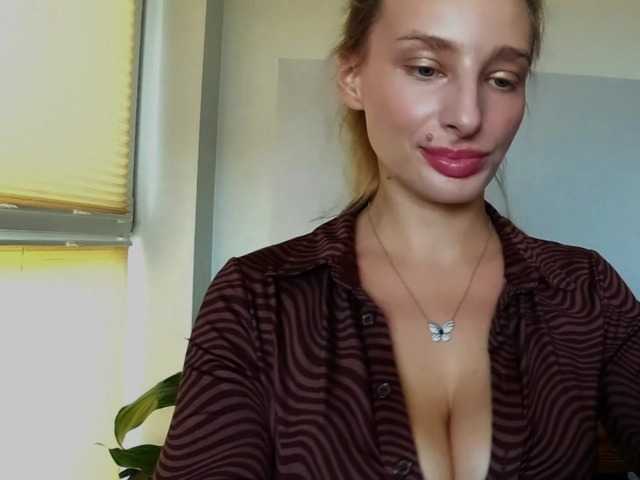 MarilynShow's BongaCams show and profile