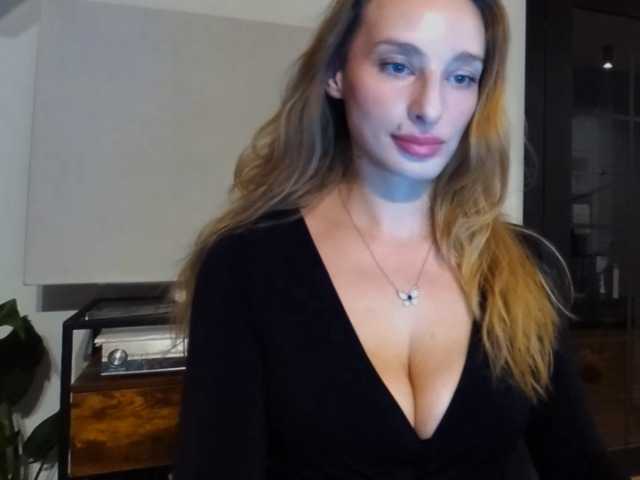 MarilynShow's BongaCams show and profile