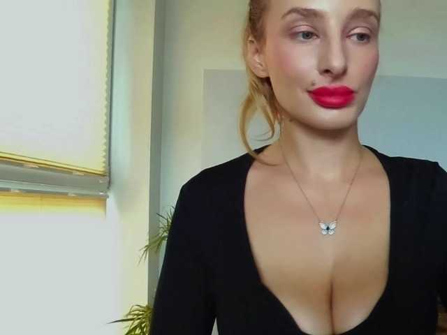 MarilynShow's BongaCams show and profile