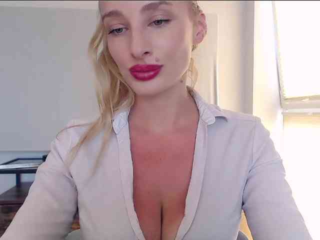 MarilynShow webcam
