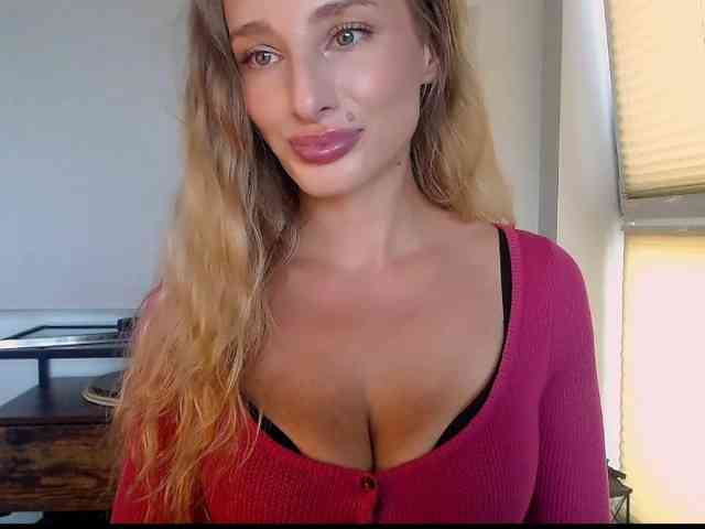 MarilynShow webcam