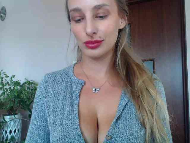 MarilynShow webcam