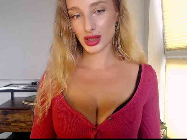 MarilynShow webcam
