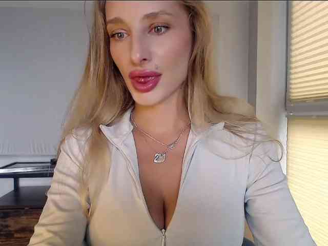 MarilynShow webcam