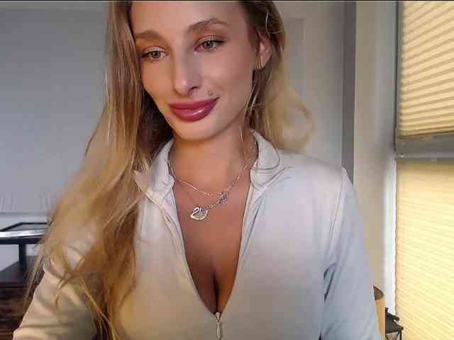 MarilynShow webcam