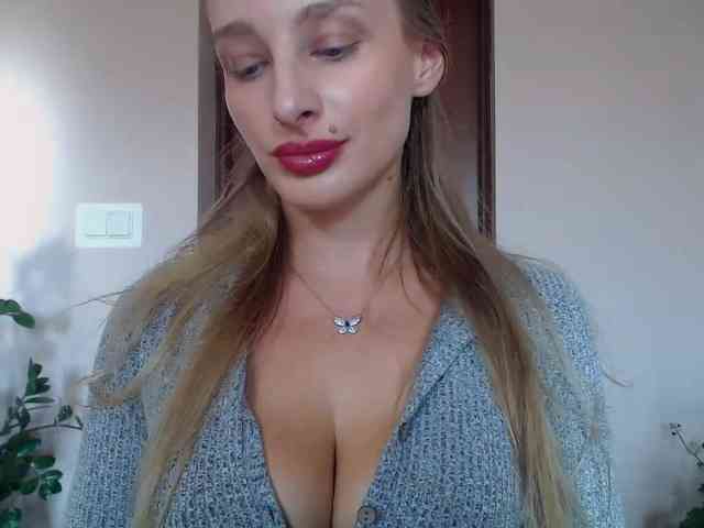 MarilynShow webcam