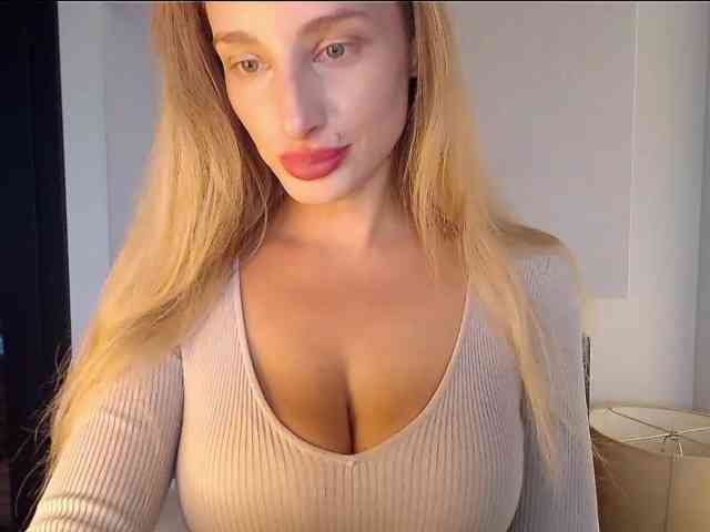 MarilynShow webcam