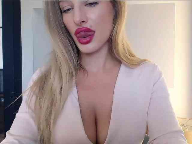 MarilynShow webcam