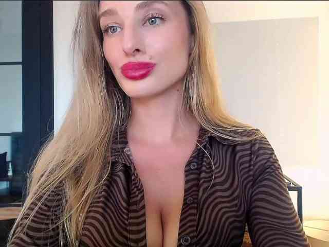 MarilynShow webcam