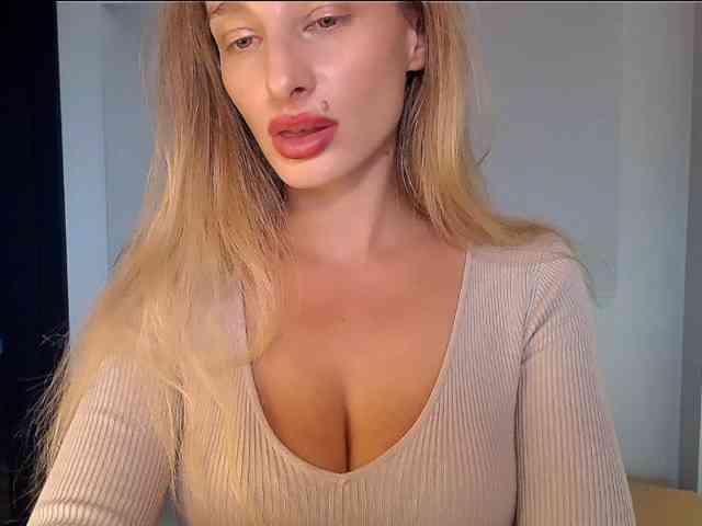 MarilynShow webcam