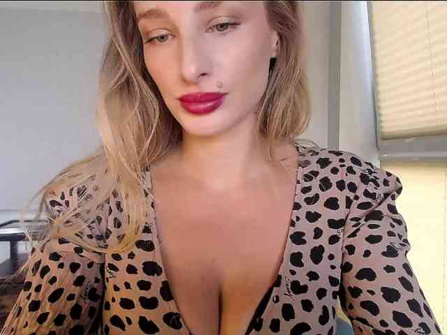 MarilynShow webcam