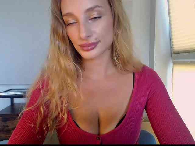 MarilynShow webcam