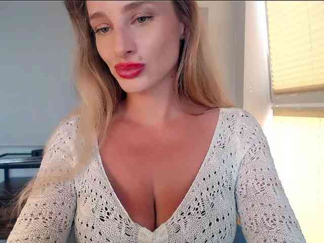 MarilynShow webcam