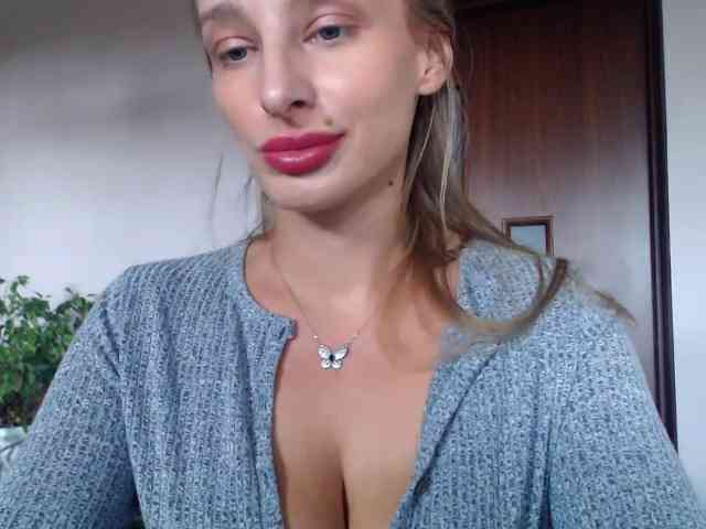MarilynShow webcam