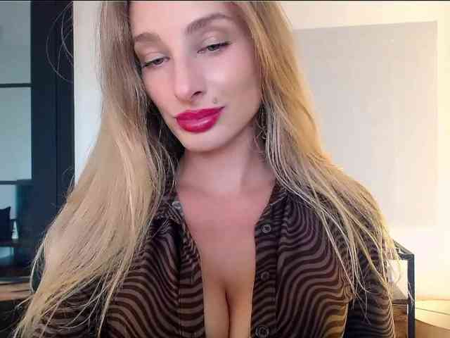 MarilynShow webcam