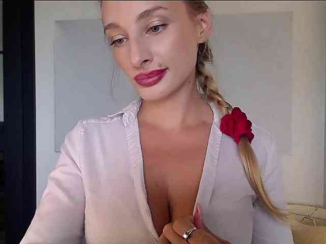 MarilynShow webcam