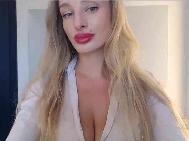 MarilynShow webcam