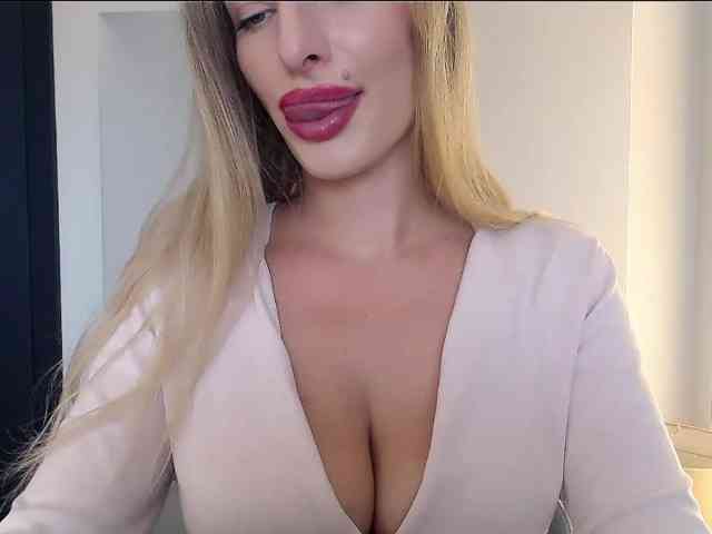 MarilynShow webcam