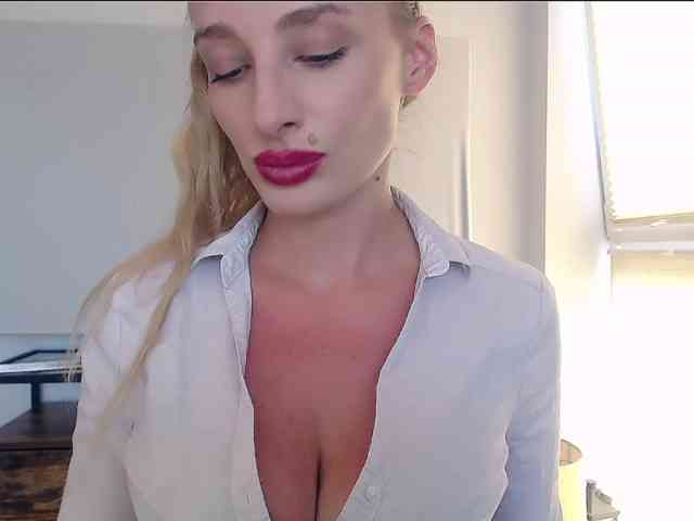 MarilynShow webcam
