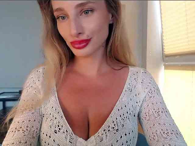 MarilynShow webcam