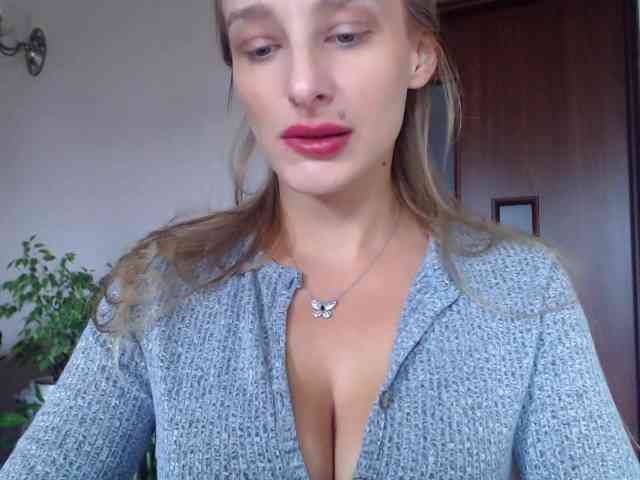 MarilynShow webcam