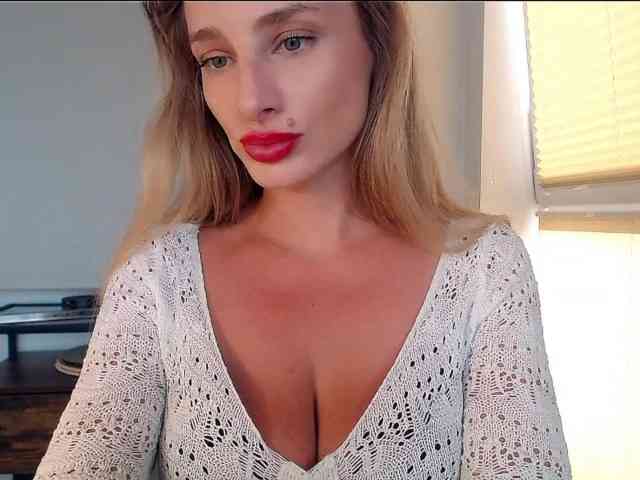 MarilynShow webcam
