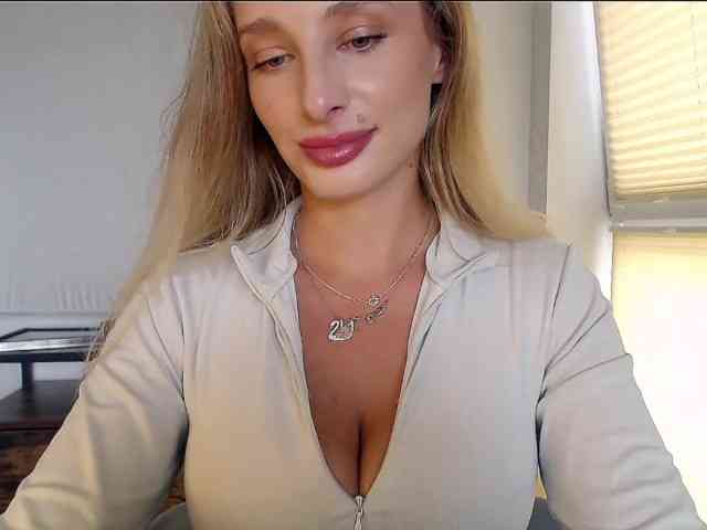 MarilynShow webcam