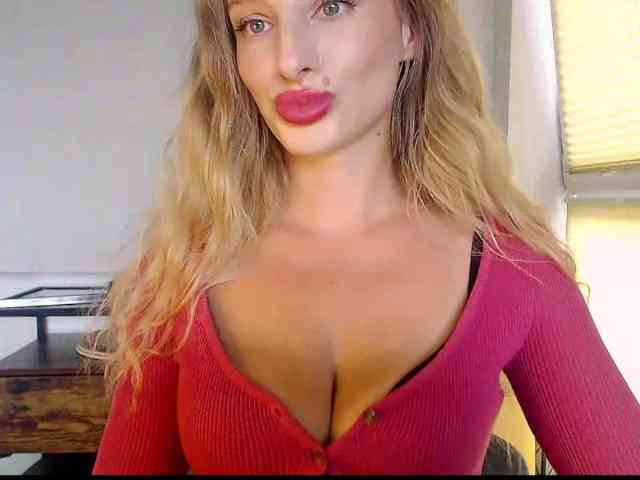 MarilynShow webcam