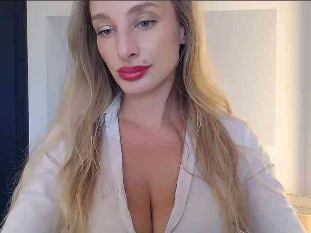 MarilynShow webcam