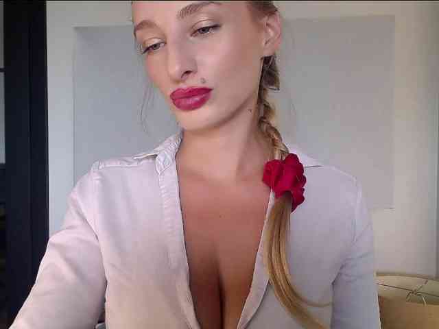 MarilynShow webcam