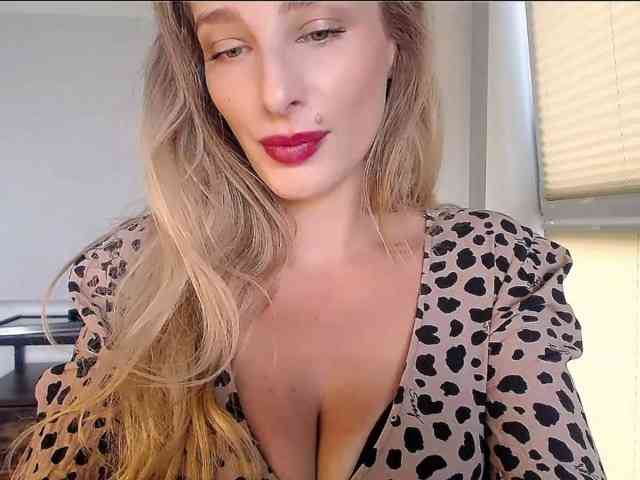 MarilynShow webcam