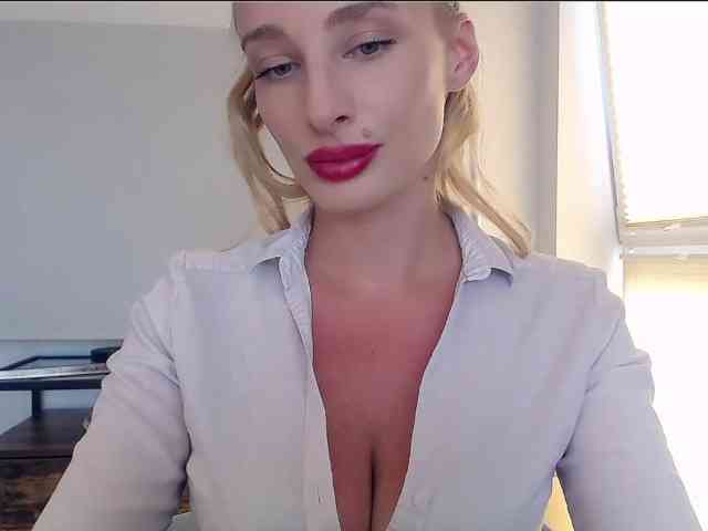 MarilynShow webcam