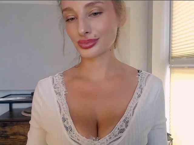 MarilynShow webcam