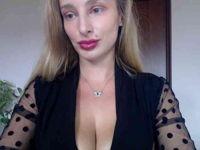 MarilynShow webcam