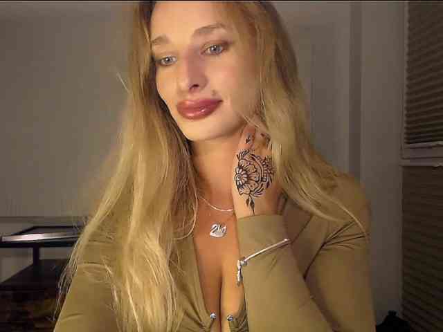MarilynShow webcam