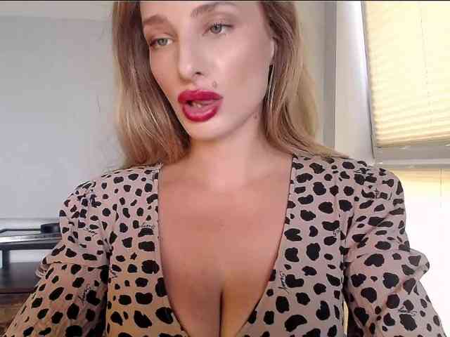 MarilynShow webcam