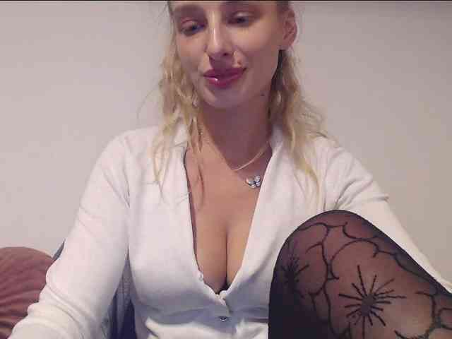 MarilynShow webcam