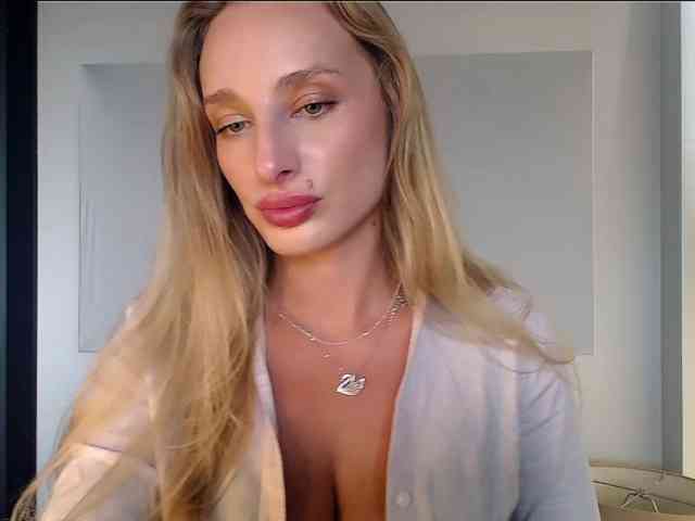 MarilynShow webcam