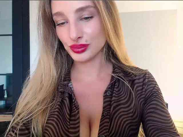 MarilynShow webcam