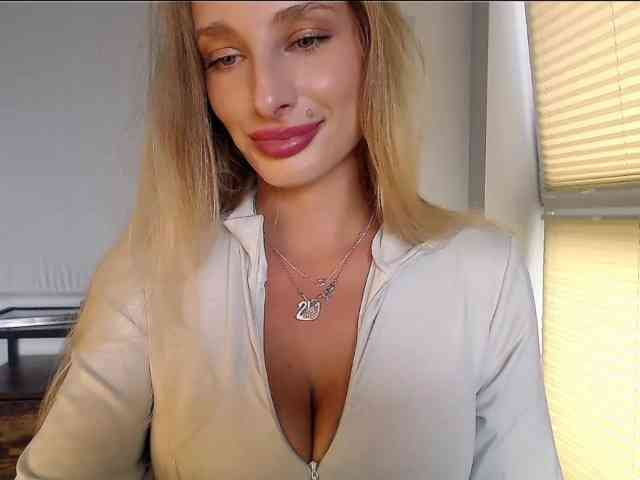 MarilynShow webcam