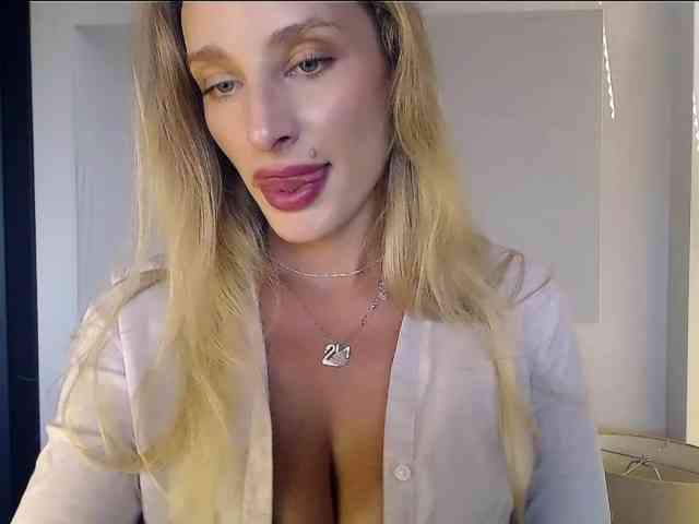 MarilynShow webcam