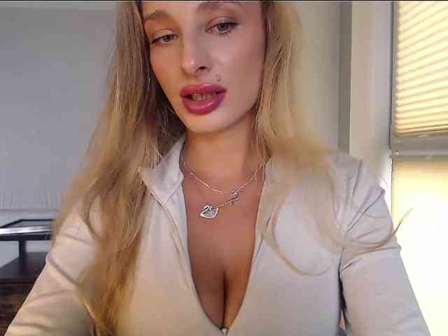 MarilynShow webcam