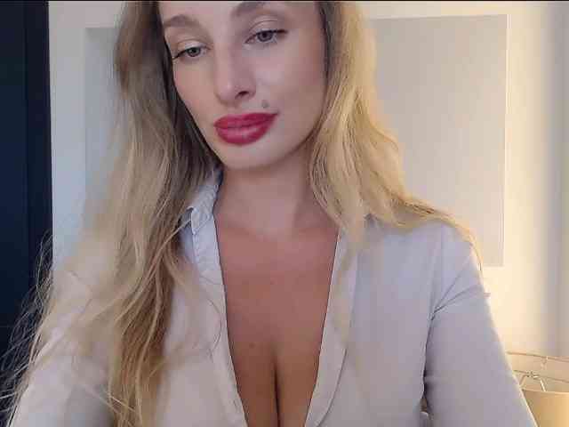 MarilynShow webcam