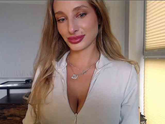 MarilynShow webcam