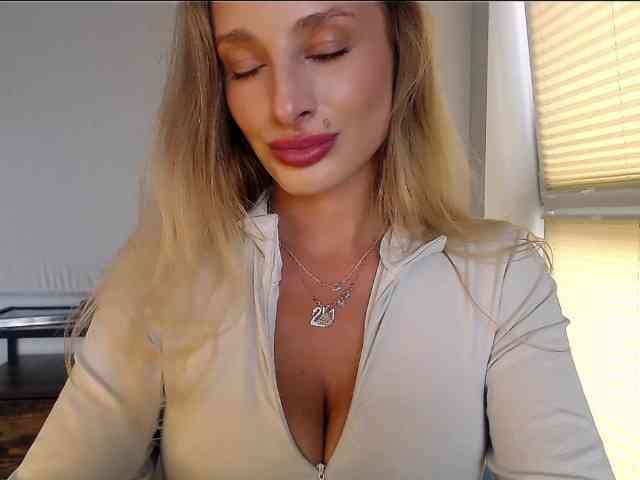 MarilynShow webcam