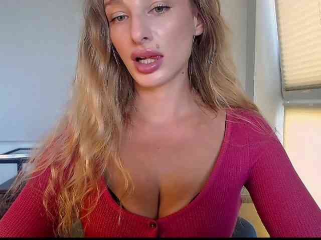 MarilynShow webcam