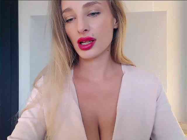 MarilynShow webcam